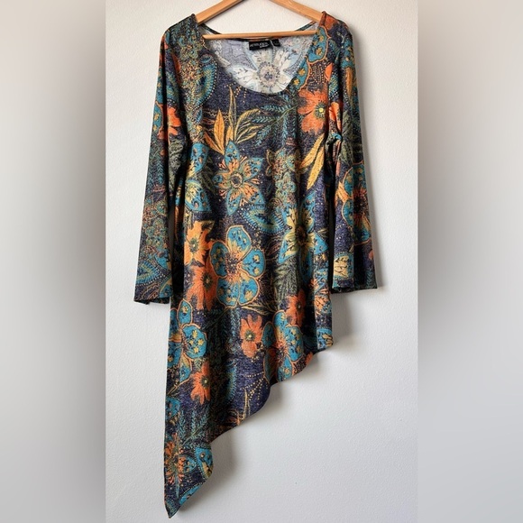 Attitudes by Renee Tops - Attitudes by Renee Multicolor Floral Asymmetrical Blouse